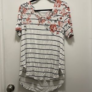Maurices Floral Striped T-Shirt Size L